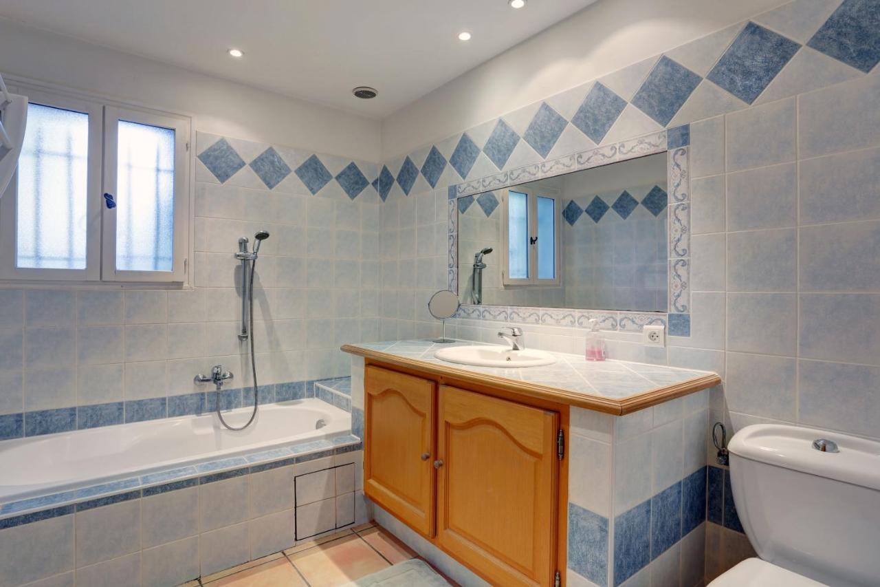 villa de charme, 8 pers, climatisée, piscine chauffée, calme garanti Roquebrune-sur Argens Extérieur photo