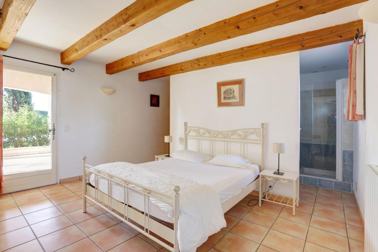 villa de charme, 8 pers, climatisée, piscine chauffée, calme garanti Roquebrune-sur Argens Extérieur photo